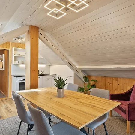 Hotel Krone By B-smart